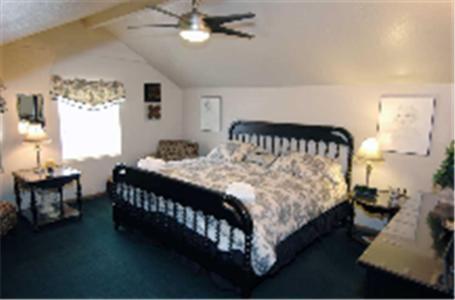 Buffalo Pointe Inn Уилямс Екстериор снимка