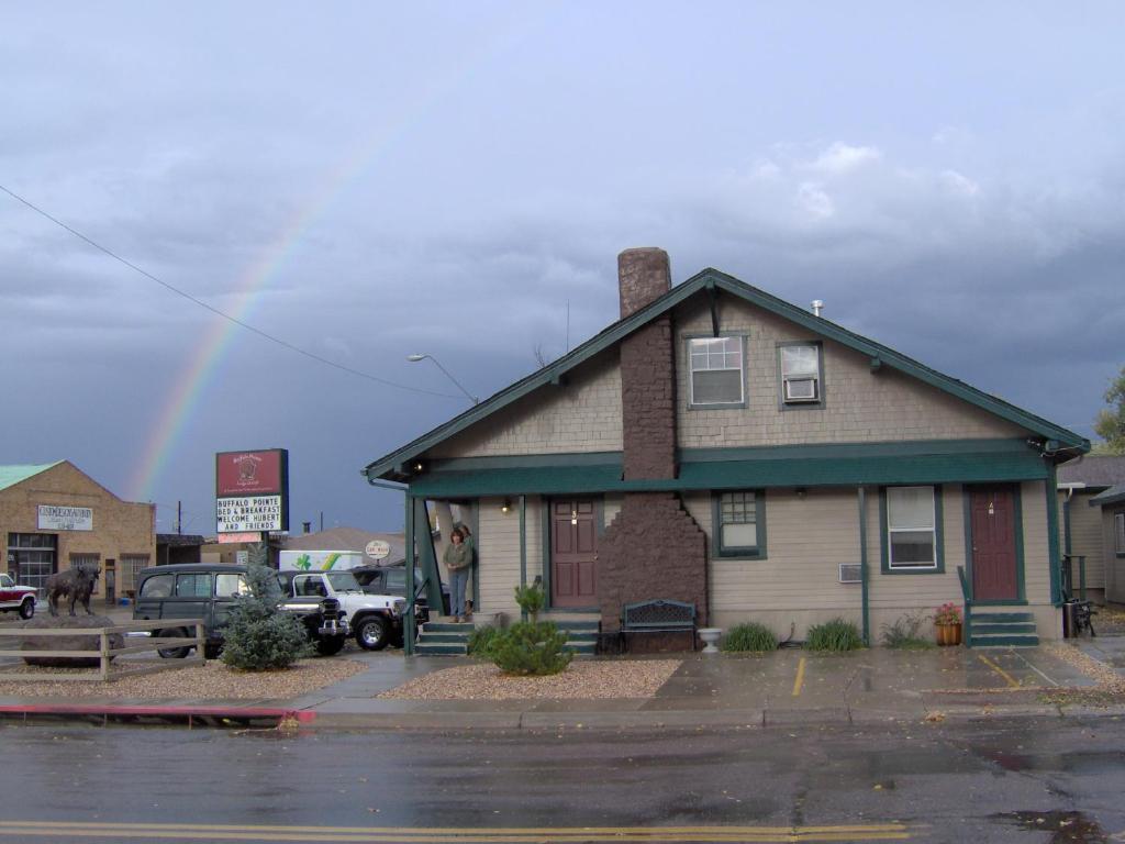 Buffalo Pointe Inn Уилямс Екстериор снимка